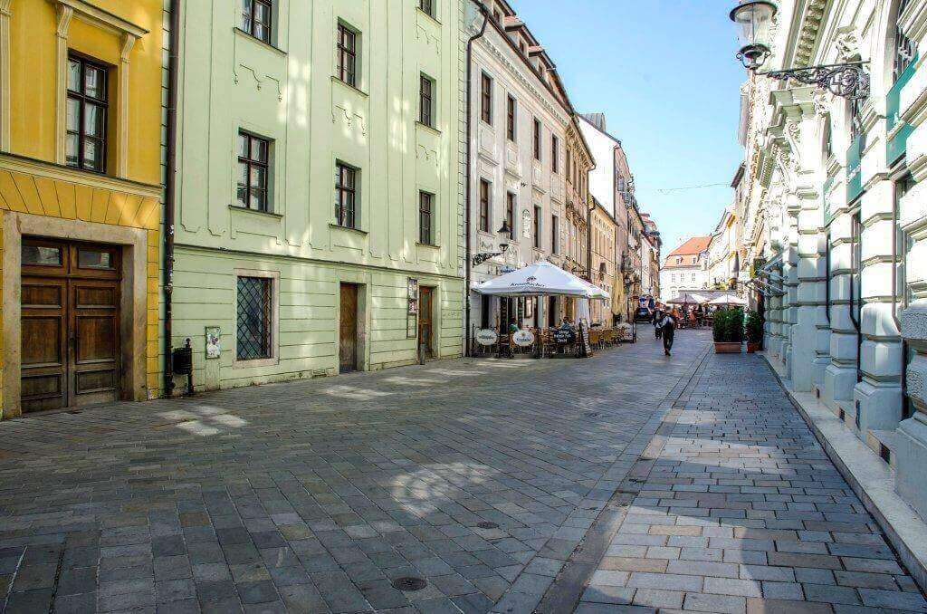 Dlažba centrum Bratislavy Panská ulica